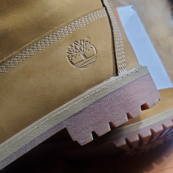 Timberland Waterproof Premium Boots 6” Wheat Nubuck Men Sz 6 Junior New in Box - Picture 11 of 15